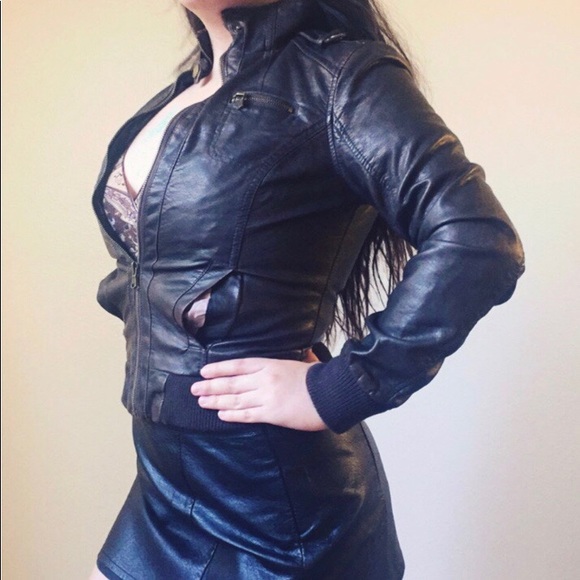 super cute dELiA*s y2k dark brown pleather jacket - Picture 2 of 4